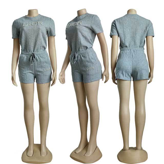 Embossing Pearl Casual Short Set
