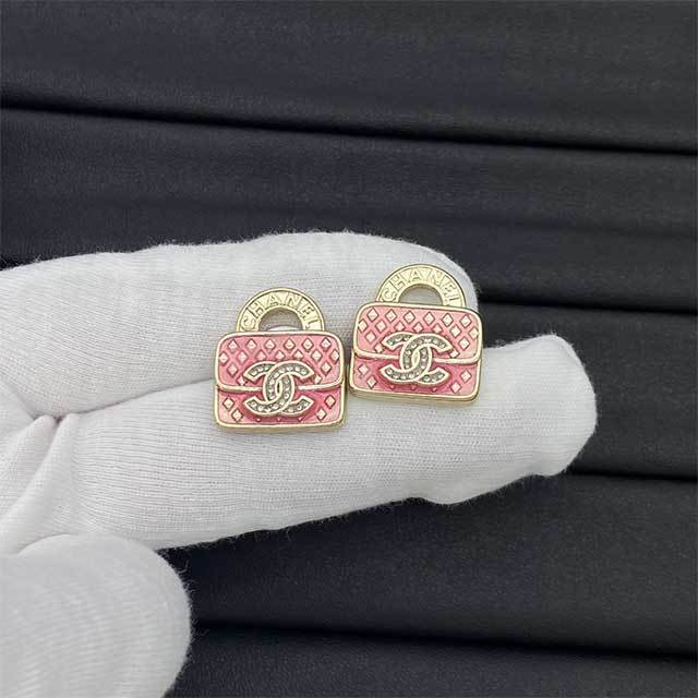 Luxury Fashion Design Earrings (including the box )