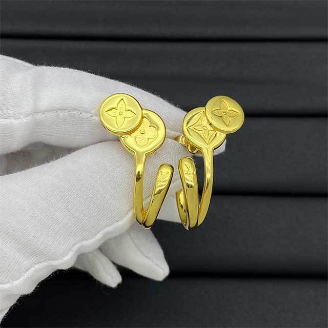 Rhinestone Decor Luxury Earrings(including the box )