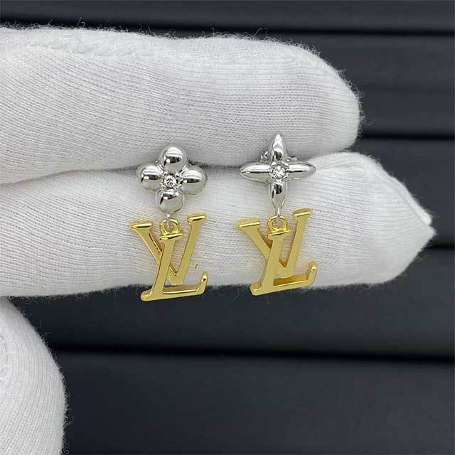 Rhinestone Decor Luxury Earrings(including the box )