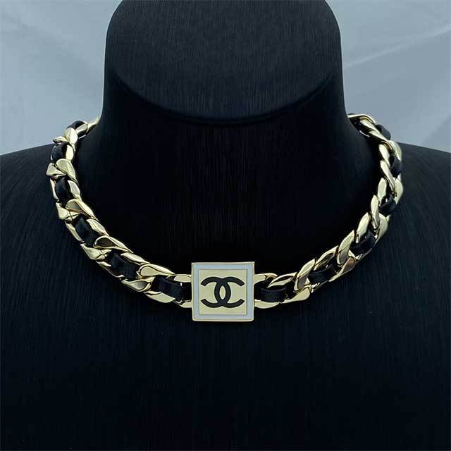 Luxury Fashion Necklace With Gift Box