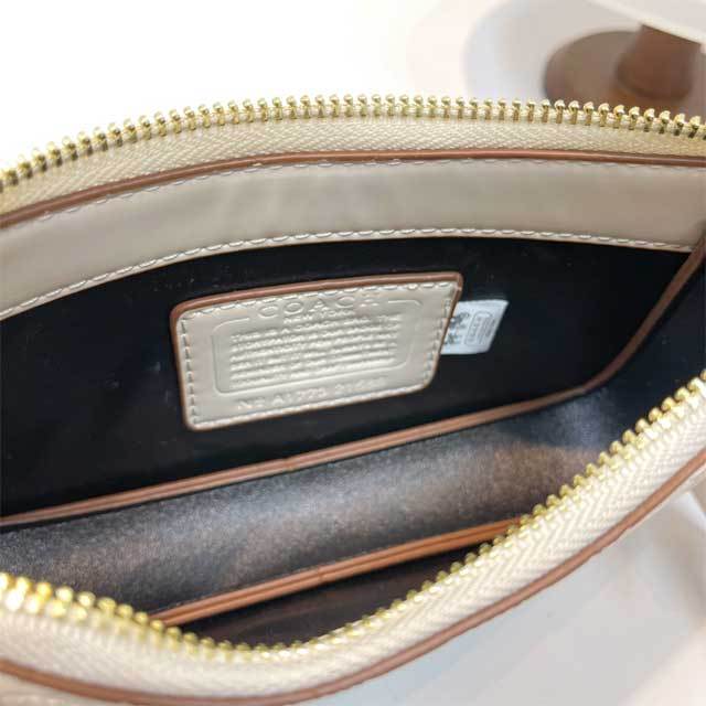 Metal Logo Fashion Leather Messenger Bag
