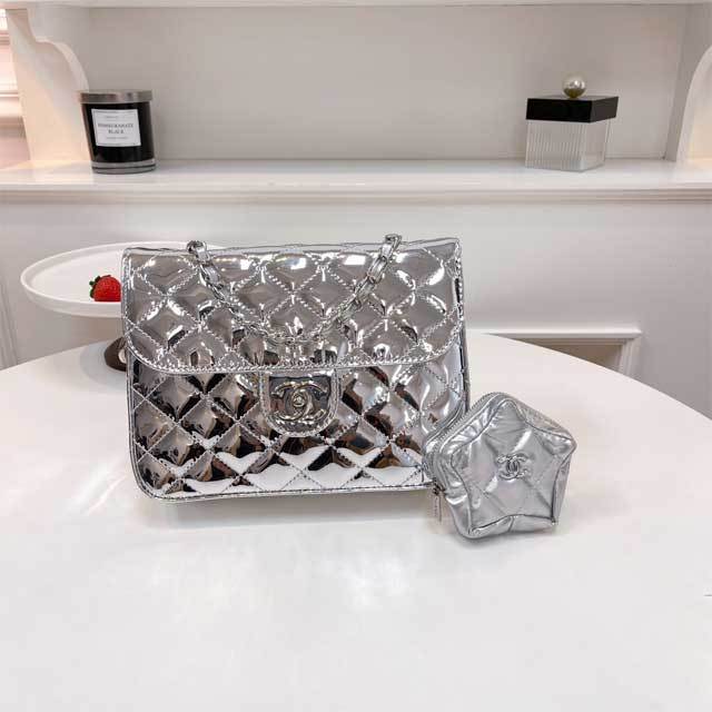 Metal Logo Leather Fashion Messenger Bag