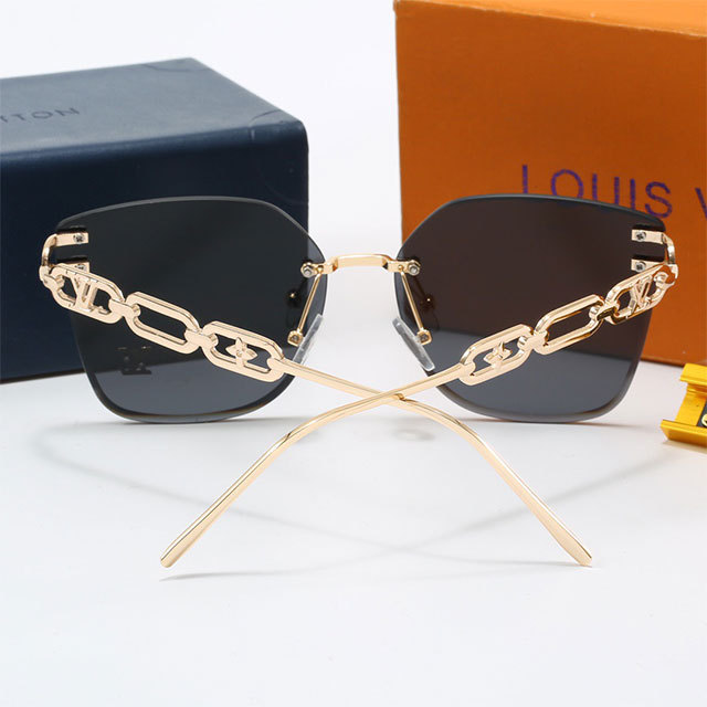 Large Frame Golden Chain Temple Sunglasses