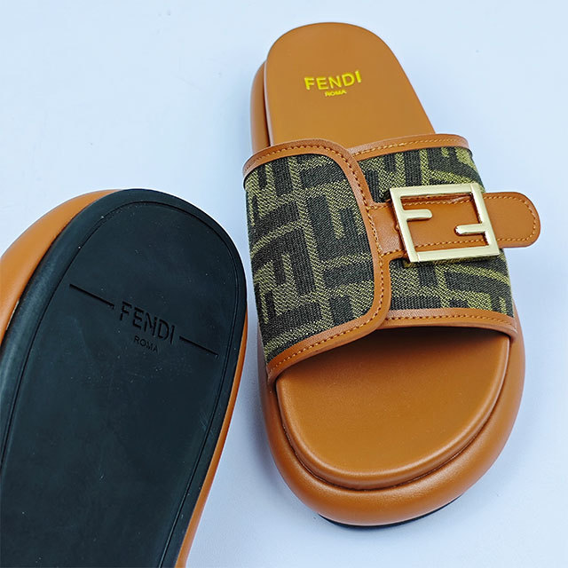 Casual Style Thick Sole Flat Slippers