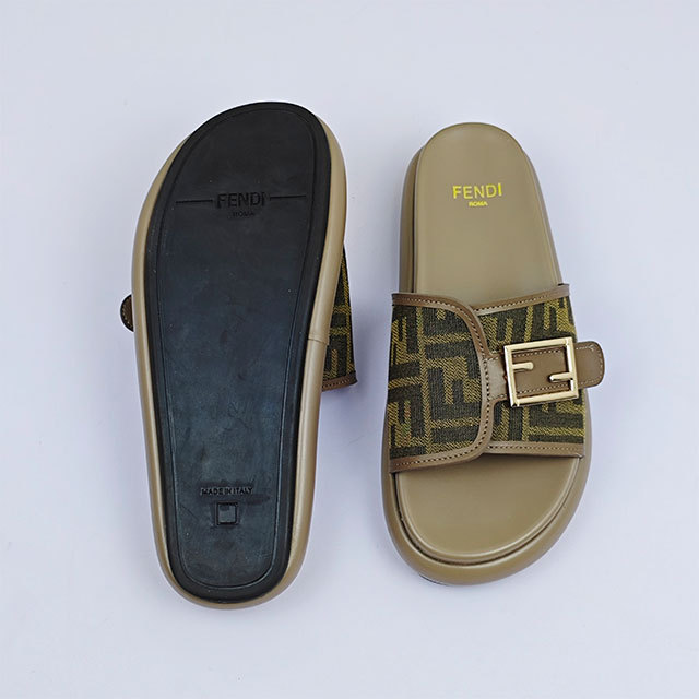 Casual Style Thick Sole Flat Slippers
