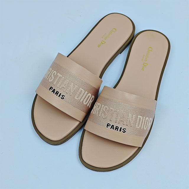 Luxurious Open Toe Flat Slides Shoes
