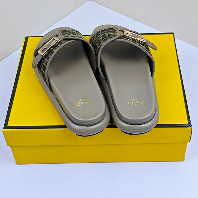 Casual Style Thick Sole Flat Slippers
