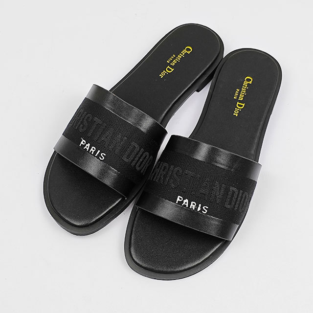 Luxurious Open Toe Flat Slides Shoes