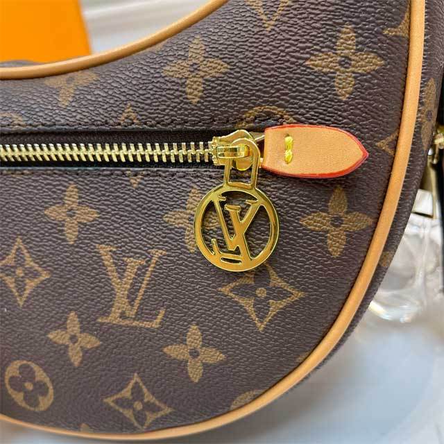 Moon-Shaped Leather Fashion Messenger Bag