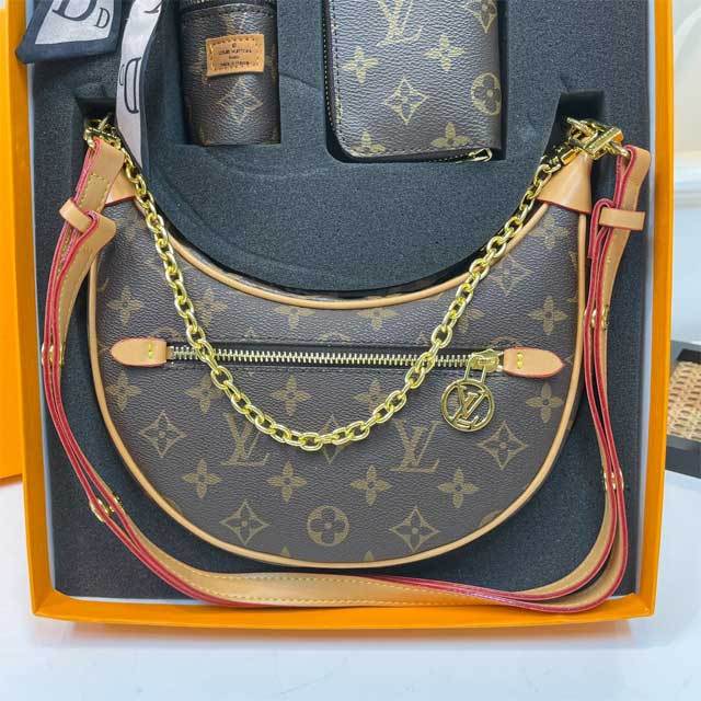 Moon-Shaped Leather Fashion Messenger Bag