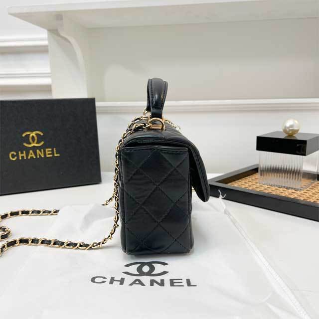 Chained Leather Fashion Messenger Bag