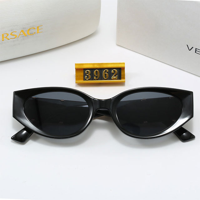 Retro Unisex Full Frame Sunglasses