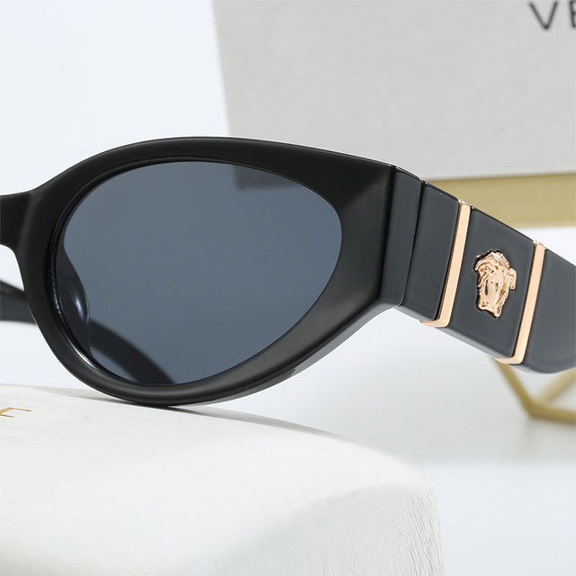 Retro Unisex Full Frame Sunglasses
