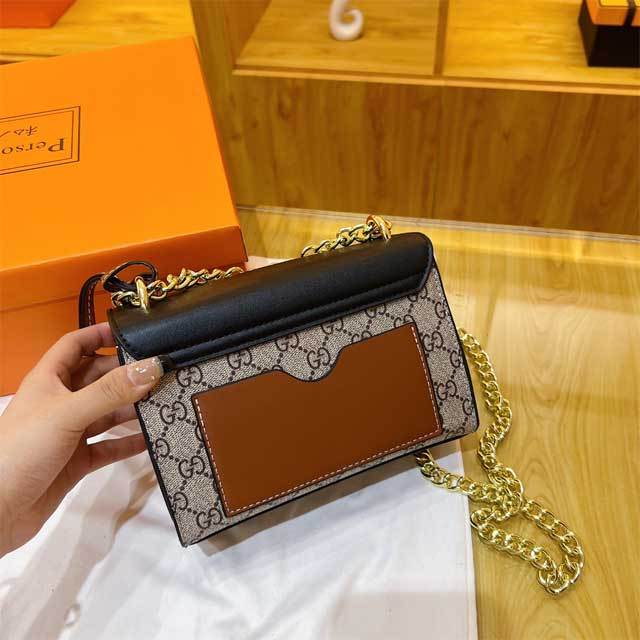 Chained Leather Fashion Messenger Bag
