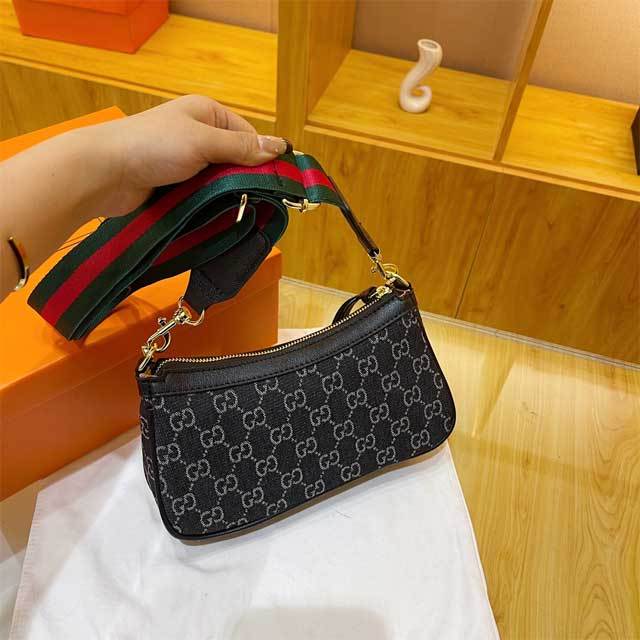 Leather Fashion Female Messenger Bag