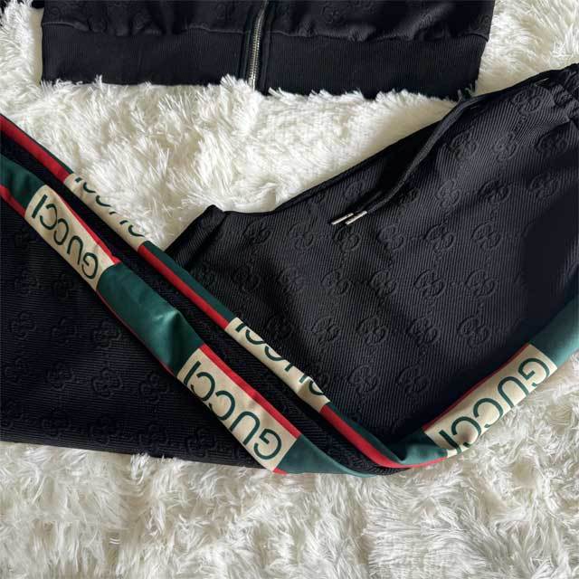 Embossing Hooded Fall Tracksuit Set