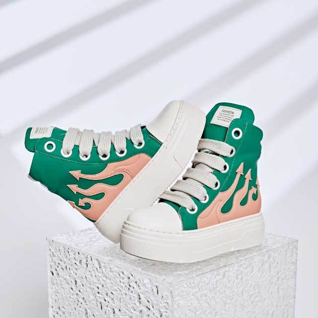 Thick Lace-Up Leather Lovers Sneakers