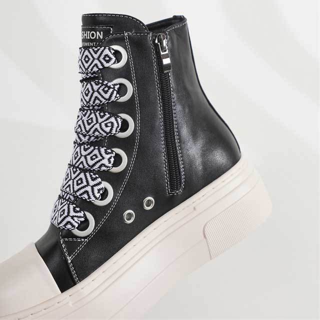 Street Fashion Unisex Lace-Up Leather Sneaker