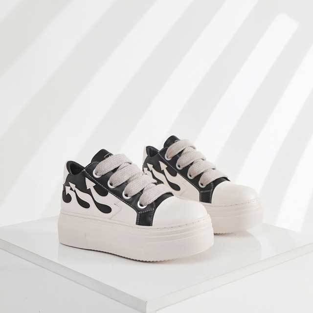 Thick Lace-Up Leather Casual Sneakers