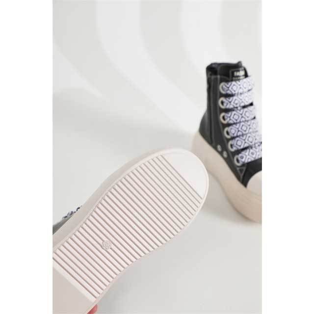 Street Fashion Unisex Lace-Up Leather Sneaker
