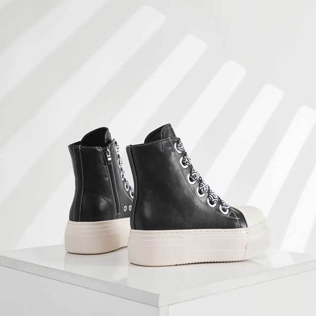 Street Fashion Unisex Lace-Up Leather Sneaker