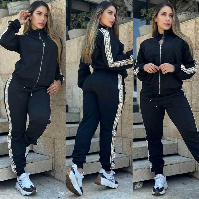 Embossing Fall Tracksuit Set