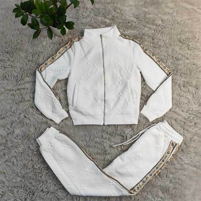 Embossing Fall Tracksuit Set