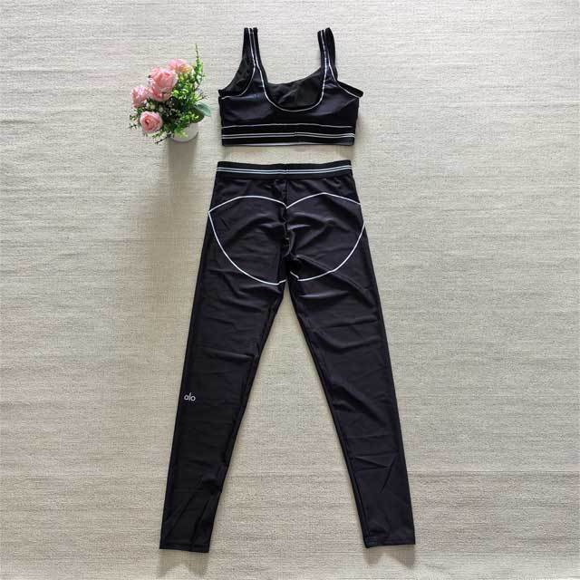 Skinny Sport Pants Suit