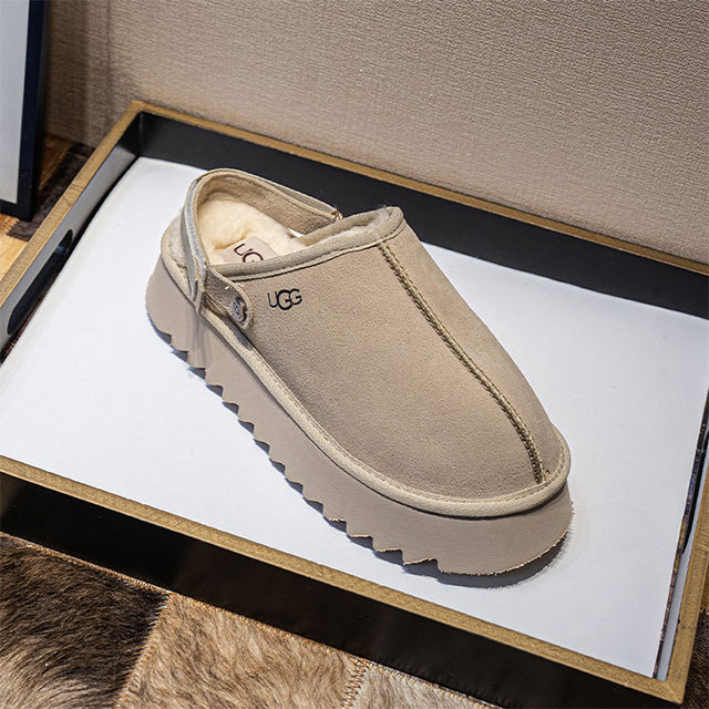 Thick-soled Toe-cap Furry Slippers