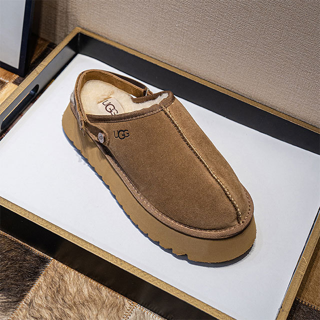 Thick-soled Toe-cap Furry Slippers