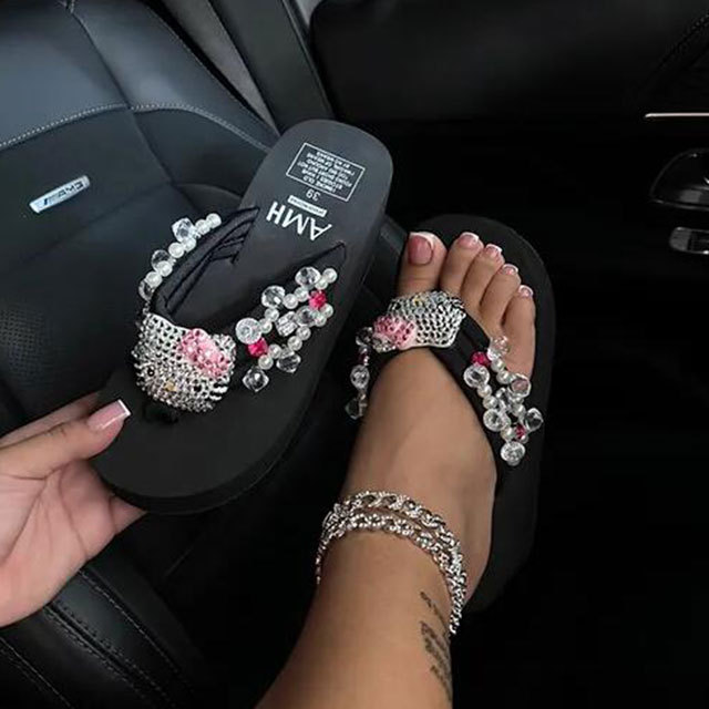 Bedazzled Hello-kitty Flip Flops