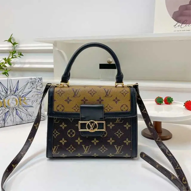 Women Fashion Leather Crossbody Handbag
