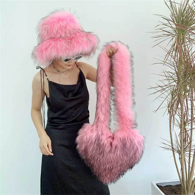 Faux Fur Heart-shaped Bag Bucket Hat Set