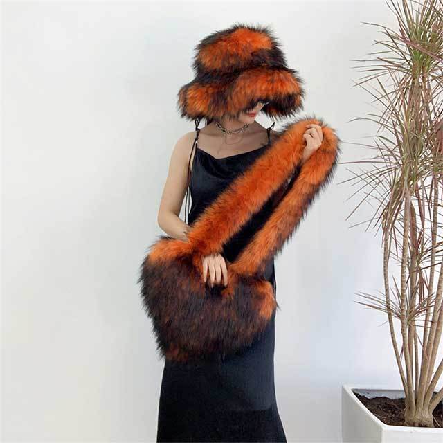 Faux Fur Heart-shaped Bag Bucket Hat Set
