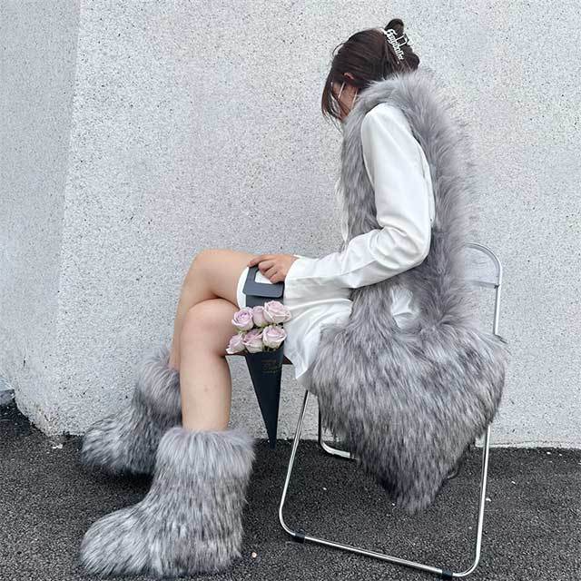 Fluffy Faux Fox Fur Boots Match With Heart Bags Set