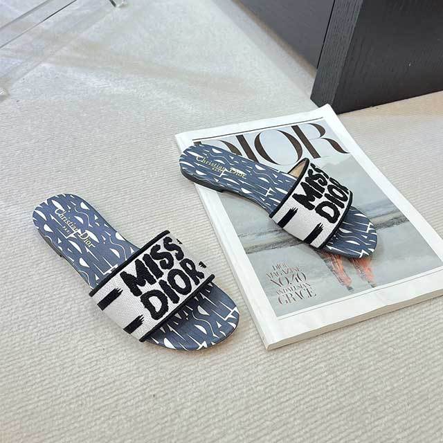 Embroidery Luxury Fashion Flat Slippers
