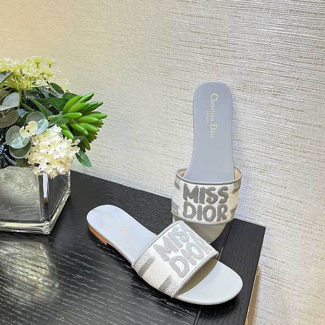 Embroidery Luxury Fashion Flat Slippers