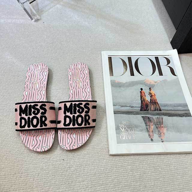 Embroidery Luxury Fashion Flat Slippers