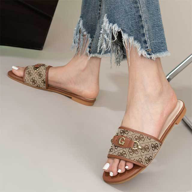 Chic Matel Letter Flat Slides