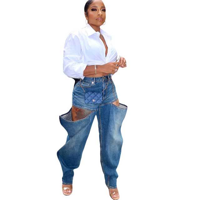 Chic Cut Out Boyfriend Jeans