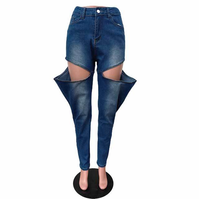 Chic Cut Out Boyfriend Jeans