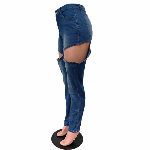 Chic Cut Out Boyfriend Jeans