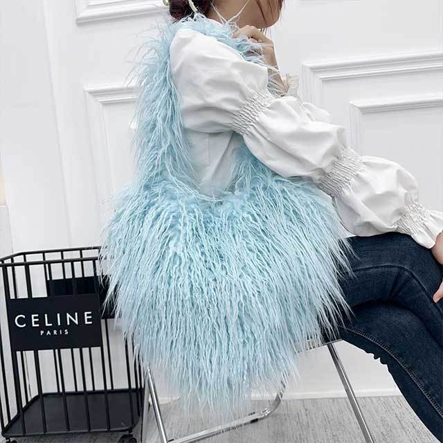 Plush Ladies Heart Shaped Shoulder Bag