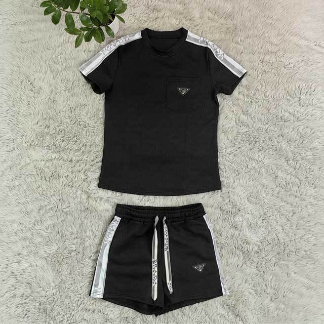 Fashion Logo Embossing Casual Short Set
