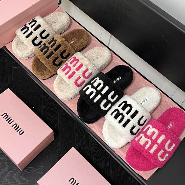 Winter Fashion Women Furry Slides