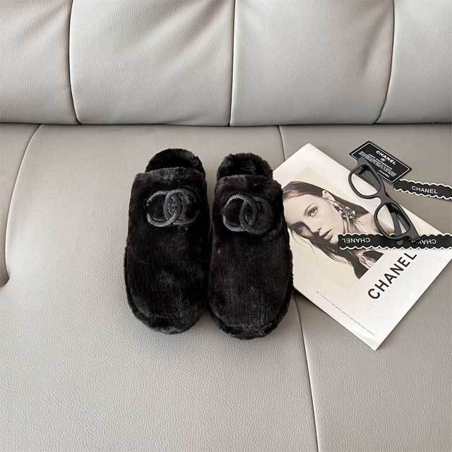 Fashion Thick-soled Furry Slippers