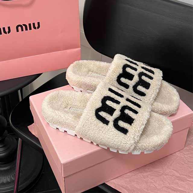 Winter Fashion Women Furry Slides