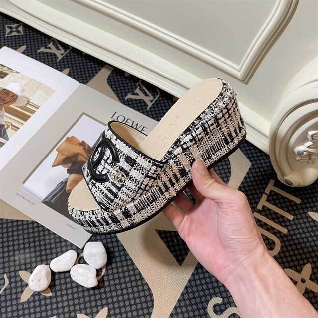 Embroidery Fashion Women Platform Slides