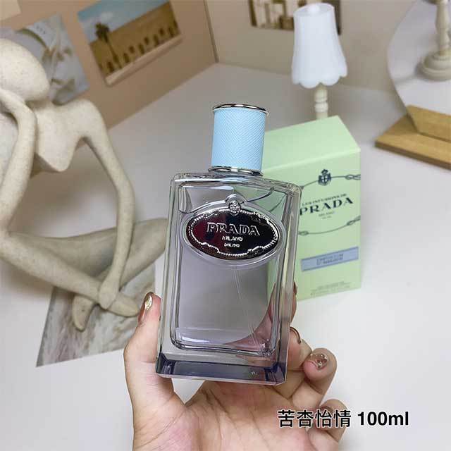 Floral Fruity Perfumes
